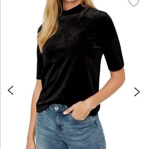 Vero Moda Velvet High-Neck Top